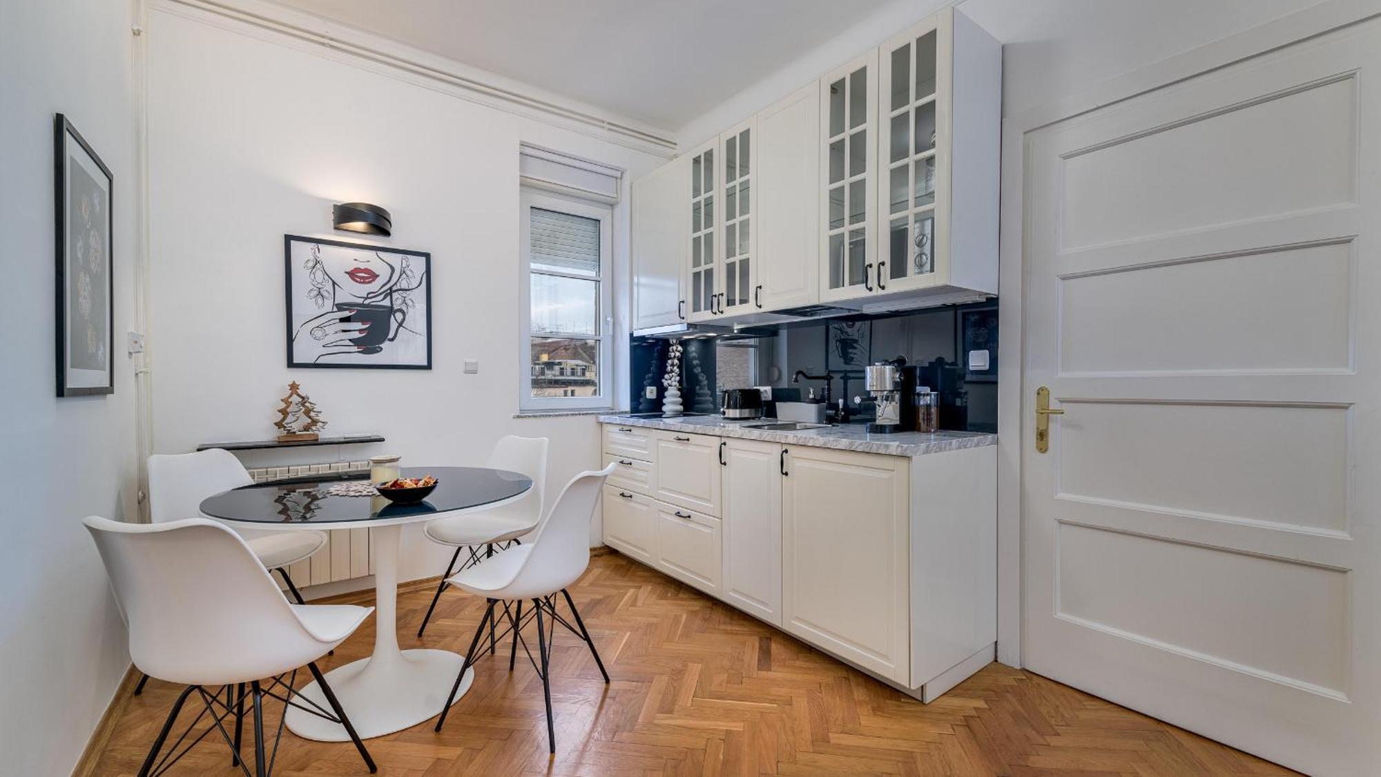 Iva'S Central Apartment 萨格勒布 外观 照片