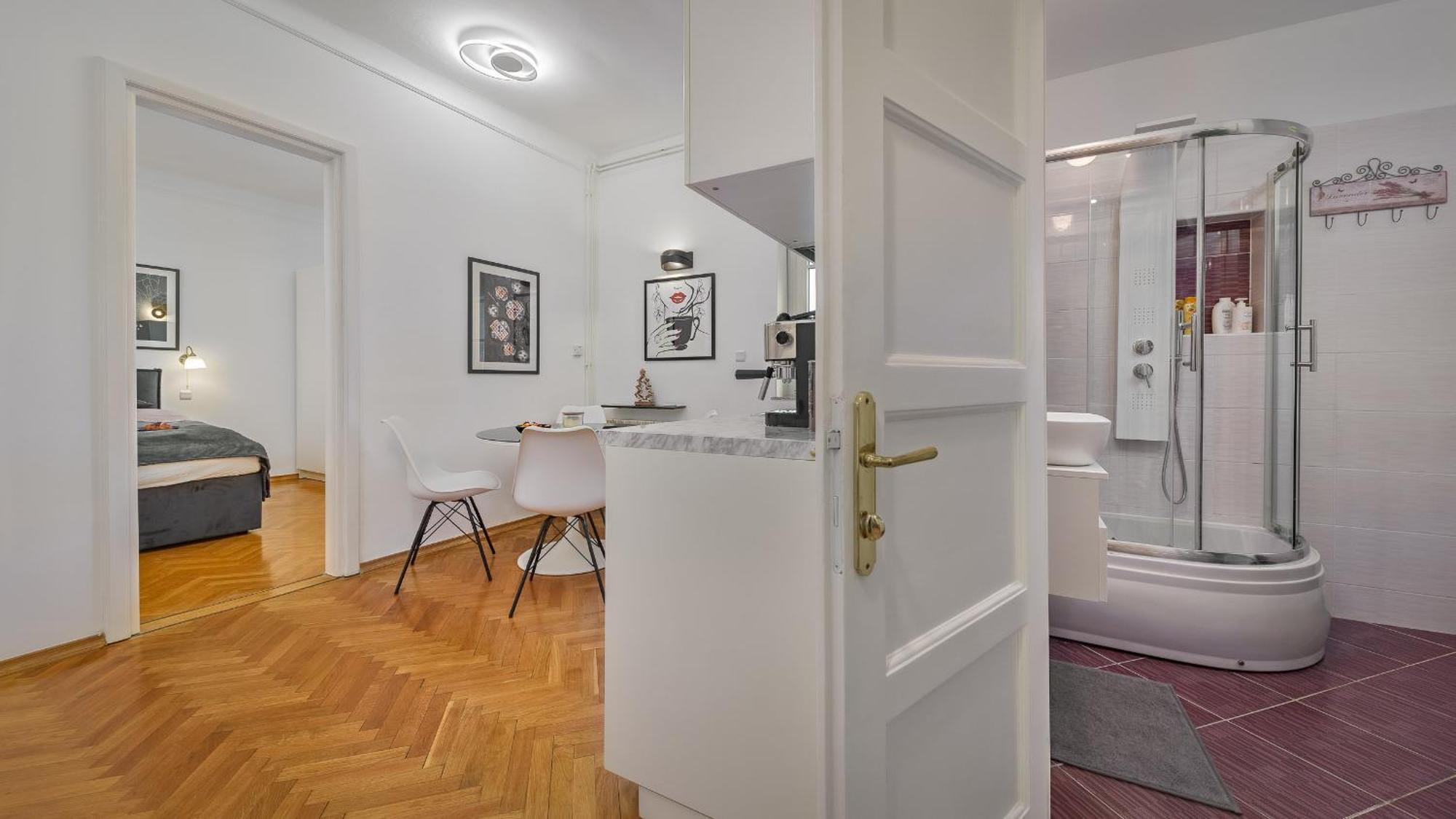 Iva'S Central Apartment 萨格勒布 外观 照片